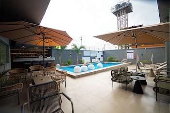 greyfield hotel and apartments