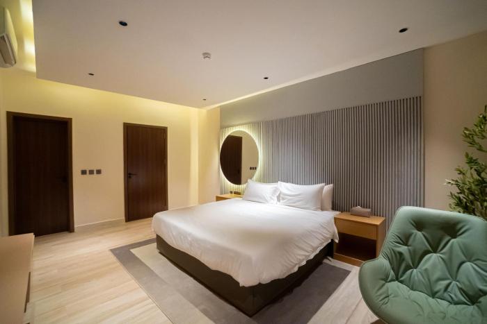 greyfield hotel and apartments