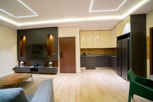 greyfield hotel and apartments