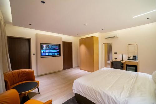 greyfield hotel and apartments