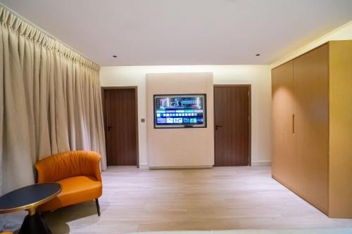 greyfield hotel and apartments