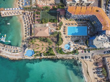 wave 515 getaway chalet at sawary resort batroun