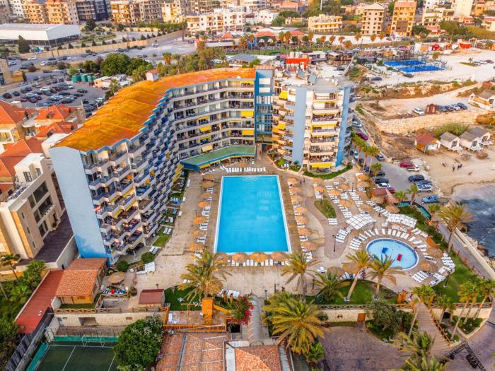wave 515 getaway chalet at sawary resort batroun