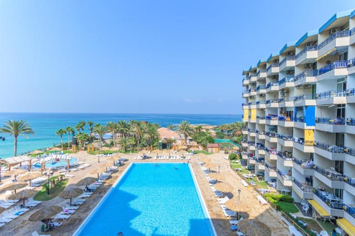 wave 515 getaway chalet at sawary resort batroun