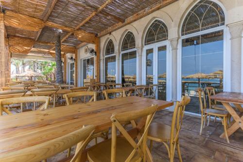 wave 515 getaway chalet at sawary resort batroun