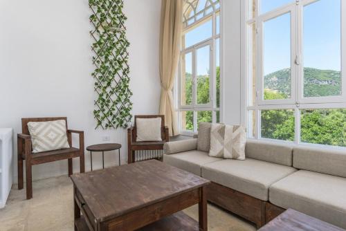 lauberge de douma full house in batroun