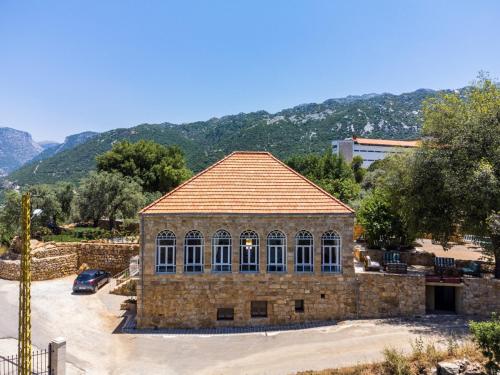 lauberge de douma full house in batroun