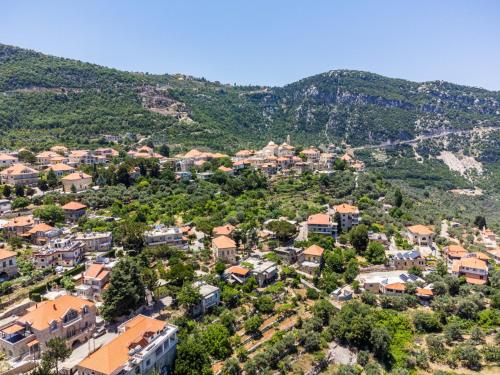 lauberge de douma full house in batroun
