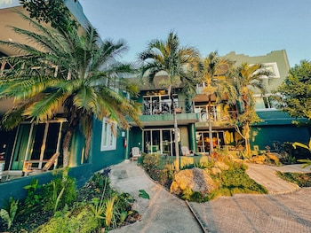 viajero bacalar hostel