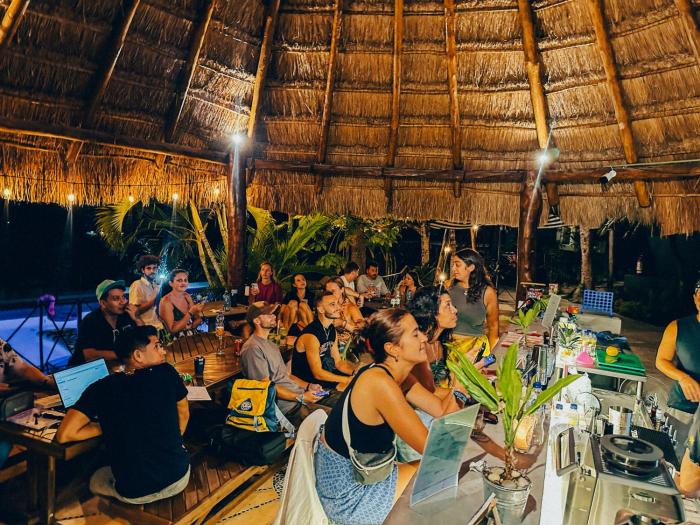 viajero bacalar hostel