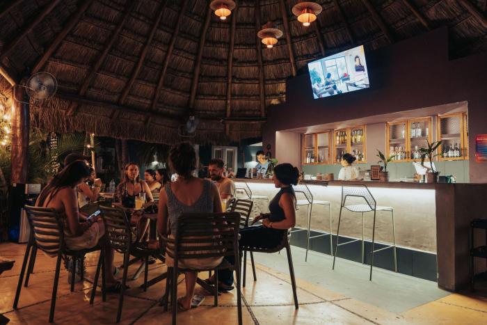 viajero bacalar hostel