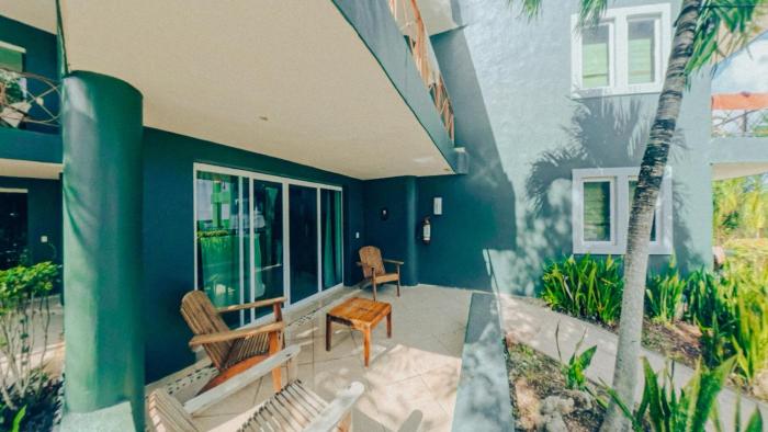 viajero bacalar hostel