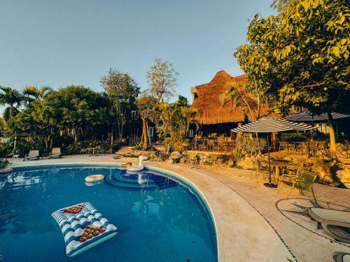 viajero bacalar hostel