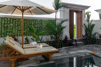 pondok di uma villa