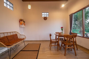 Pondok Di Uma Villa,,3 star