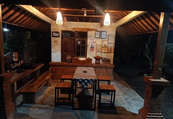 pondok sayan homestay