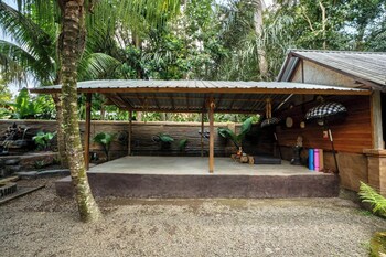 pondok sayan homestay