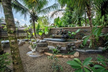 pondok sayan homestay
