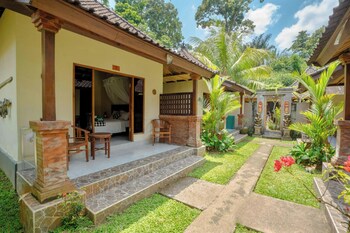 pondok sayan homestay