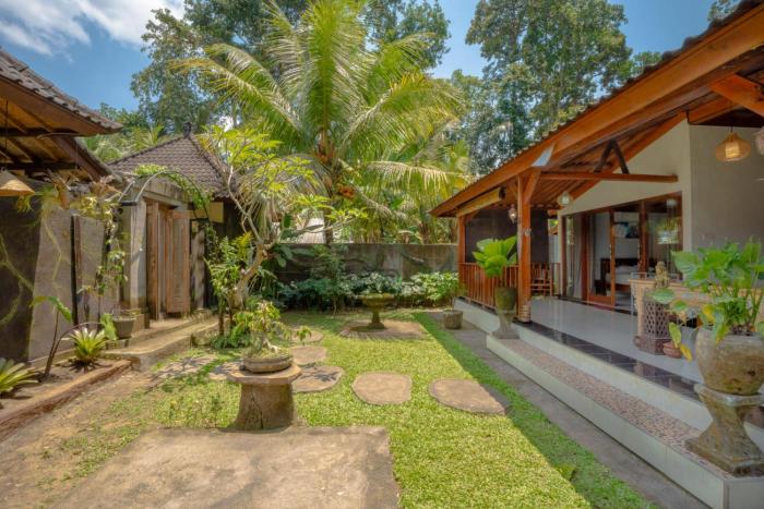 pondok sayan homestay
