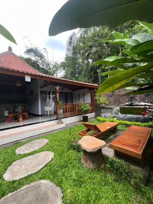 pondok sayan homestay