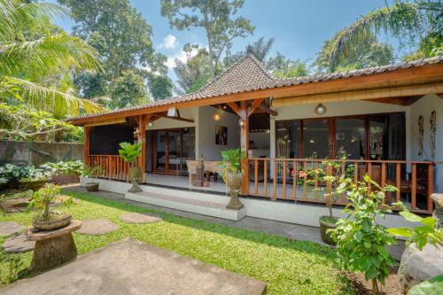 pondok sayan homestay