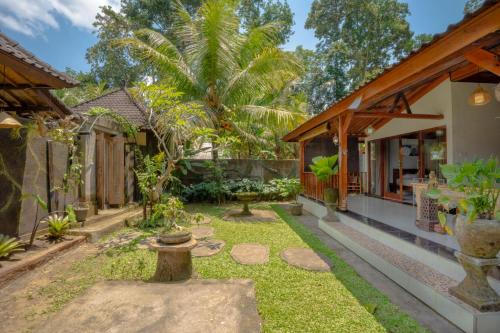 pondok sayan homestay