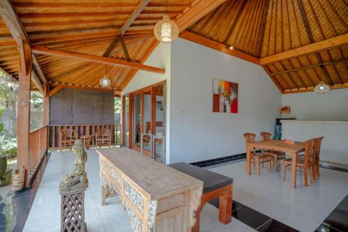 pondok sayan homestay
