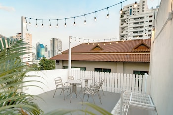 the ostel hostel bangkok