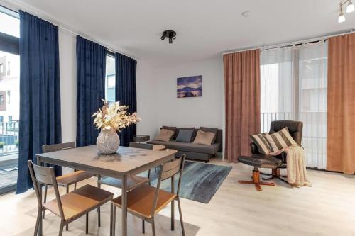 premium downtown queen apartment kartuli
