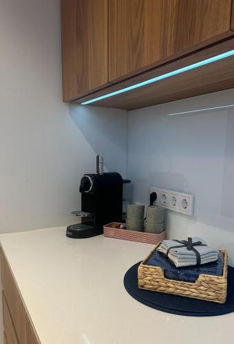 premium downtown queen apartment kartuli