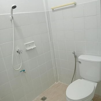 central hostel hostel and coworking