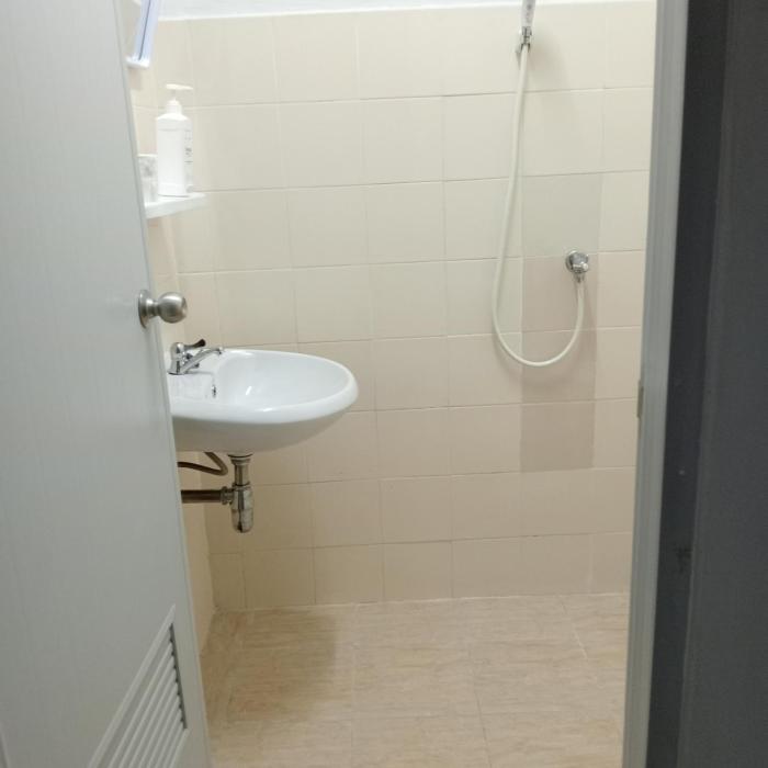 central hostel hostel and coworking