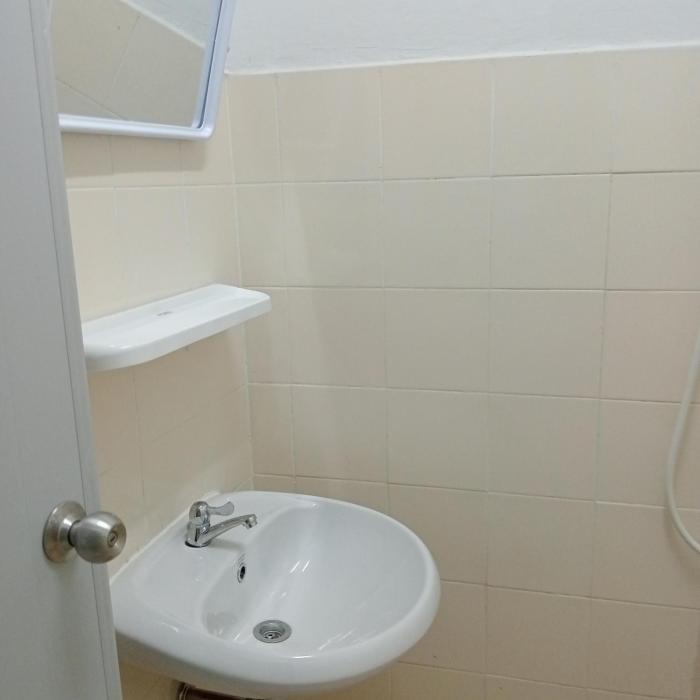 central hostel hostel and coworking