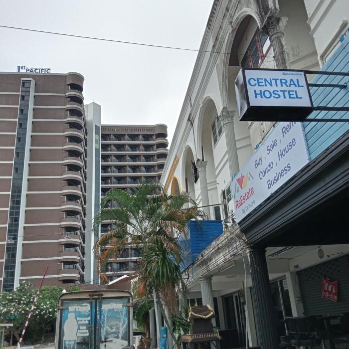central hostel hostel and coworking