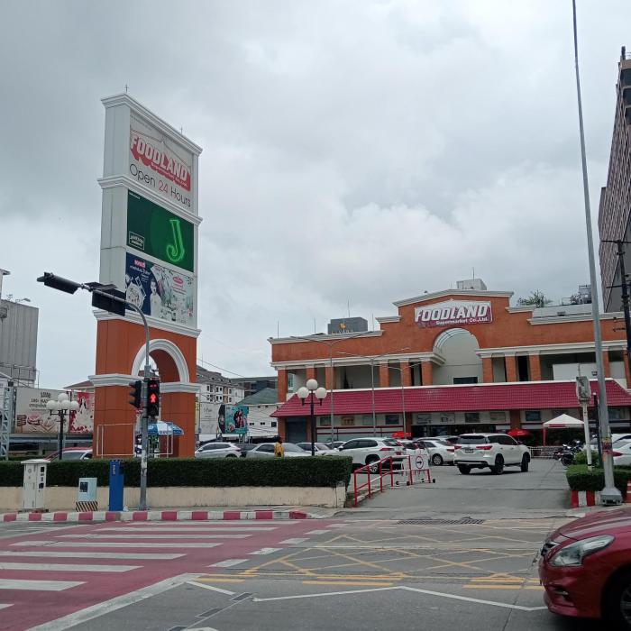 central hostel hostel and coworking