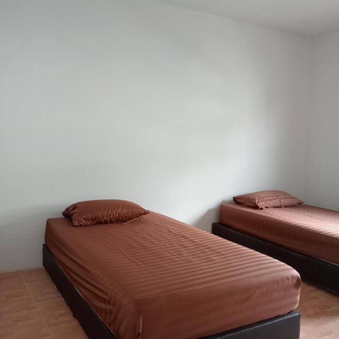 central hostel hostel and coworking