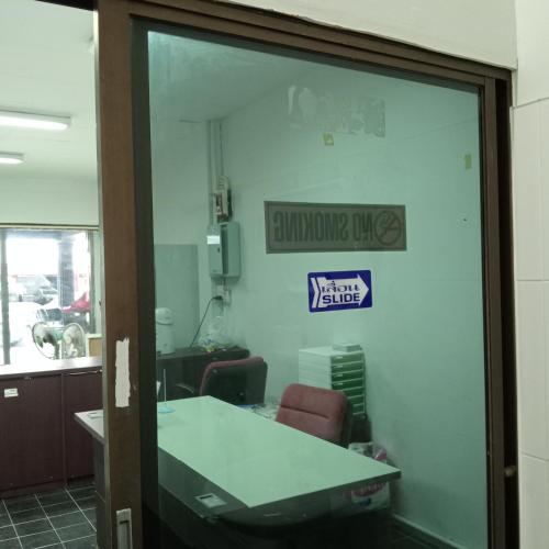 central hostel hostel and coworking