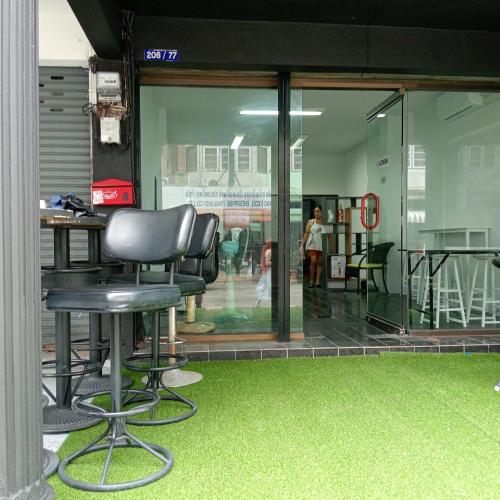 central hostel hostel and coworking
