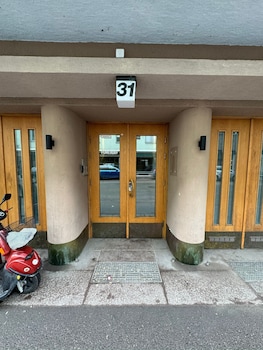 Kotimaailma Aparthotel Kamppi - 1Br For 3,,2 star