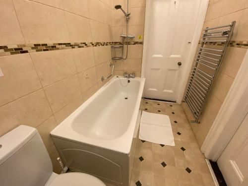 studio 24 free private parking