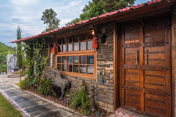 stone heritage mukteshwar