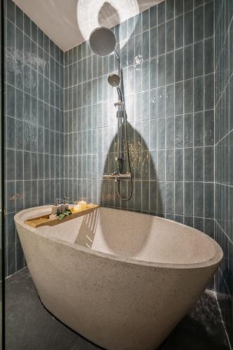 bullani sabi hotel and apartment