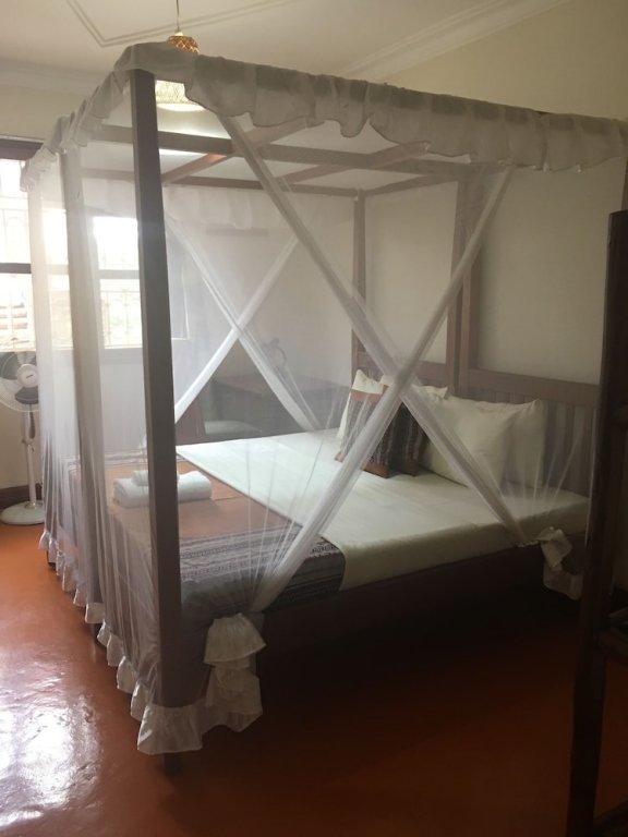 african roots entebbe