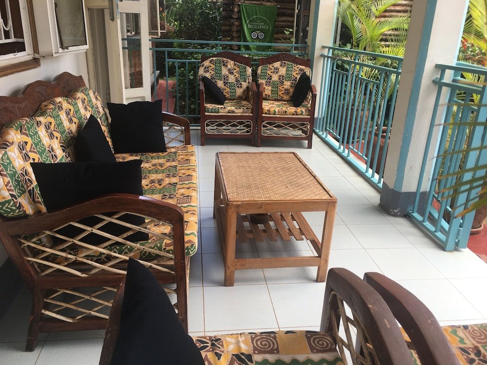 african roots entebbe