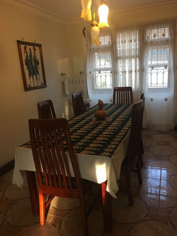 african roots entebbe