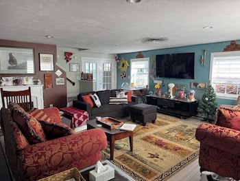 pine tree trail lodge