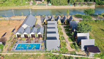nature resort vangvieng