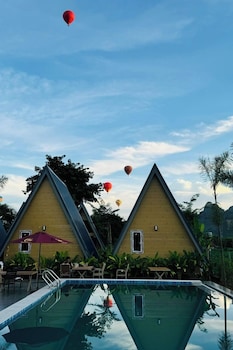 nature resort vangvieng