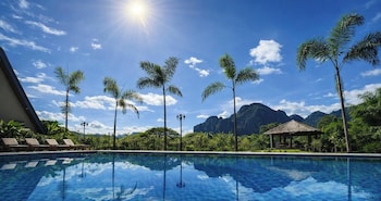 nature resort vangvieng